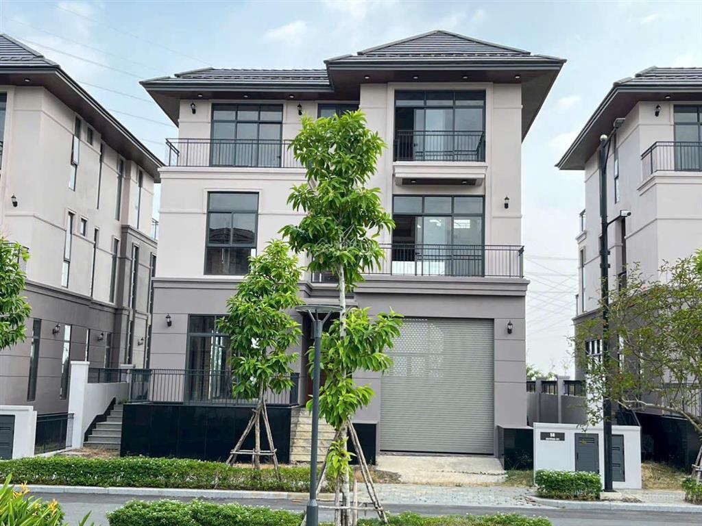 Bán dinh thự đơn lập giáp sông 600m2 kđt hàn quốc zeitgeist nhà bè ( mai anh 0987 490 ***)