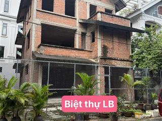 Cần bán biệt thự sài đồng long biên hà nội.