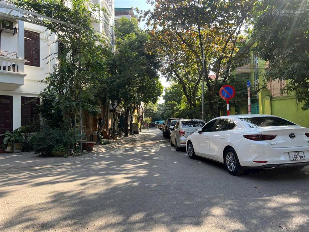 Cần bán đất tái định cư thạch bàn long biên hà nội.