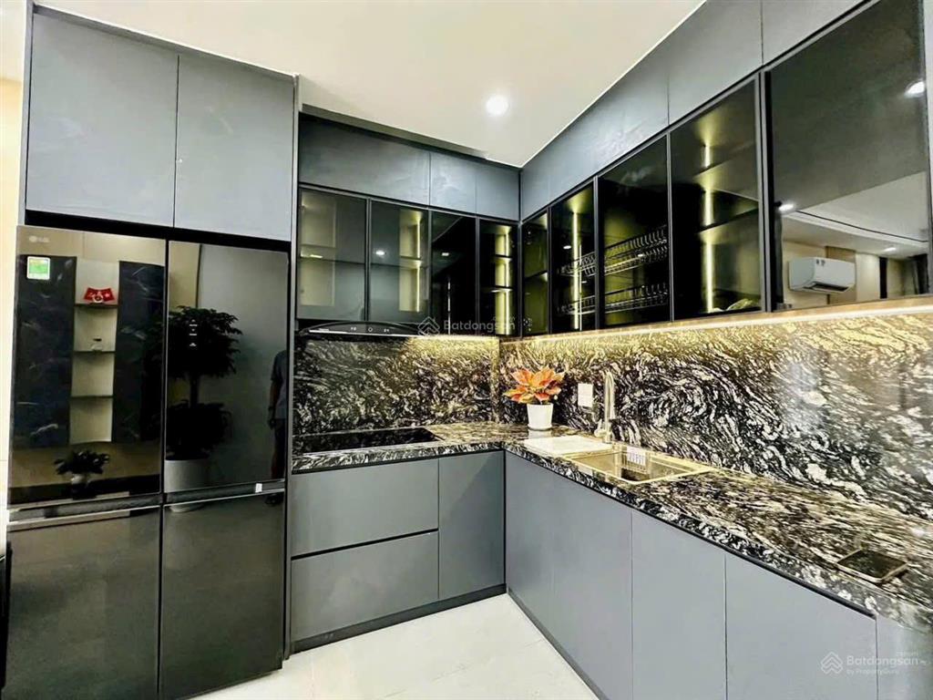 Cần bán nhà thạch bàn long biên hà nội.
