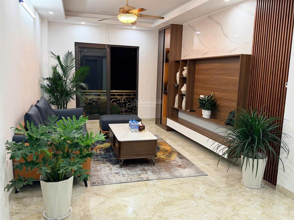 Cần bán nhà thạch bàn, cổ linh, long biên, hà nội