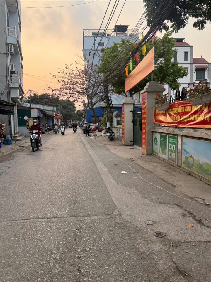 Cần bán nhà thạch bàn, cổ linh, long biên, hà nội
