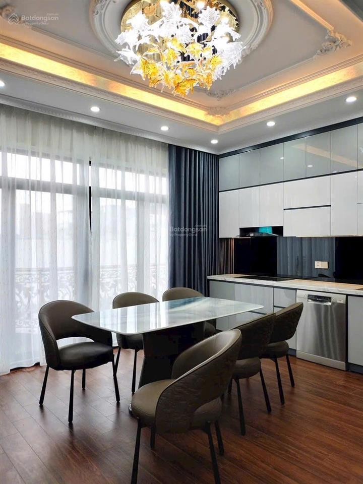 Cần bán nhà sài đồng long biên hà nội.