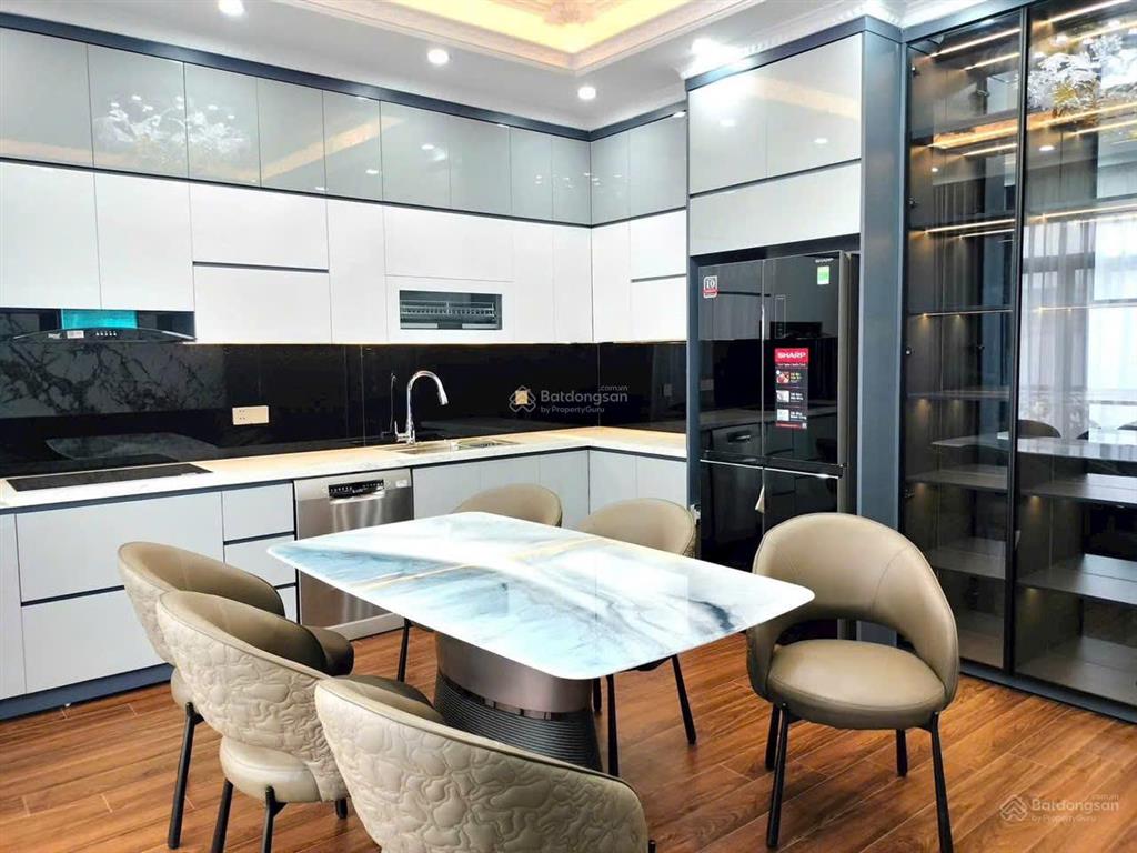 Cần bán nhà sài đồng long biên hà nội.