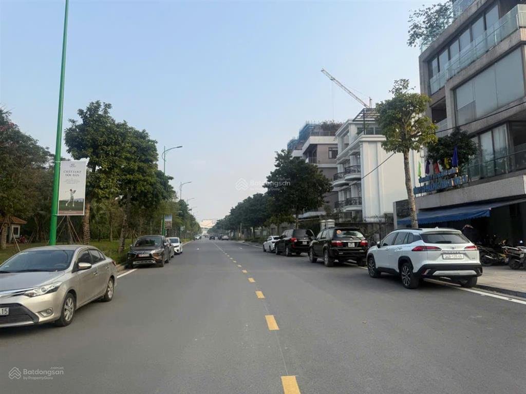 Cần bán đất tư đình long biên hà nội.