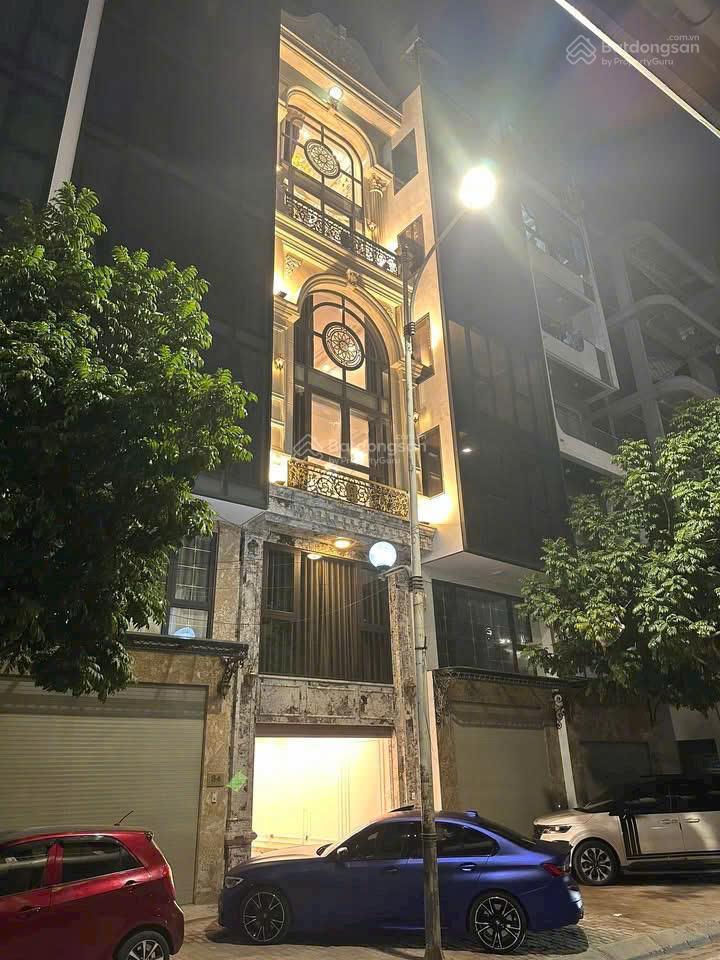 Cần bán nhà mặt phố đàm quang trung long biên hà nội.