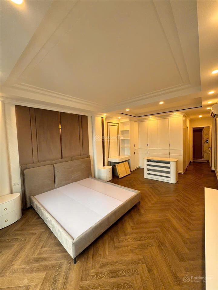 Cần bán nhà mặt phố đàm quang trung long biên hà nội.