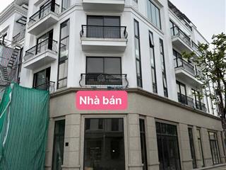 Cần bán nhà liền kề phúc lợi long biên.