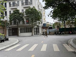 Cần bán biệt thự liền kề bồ đề long biên hà nội.