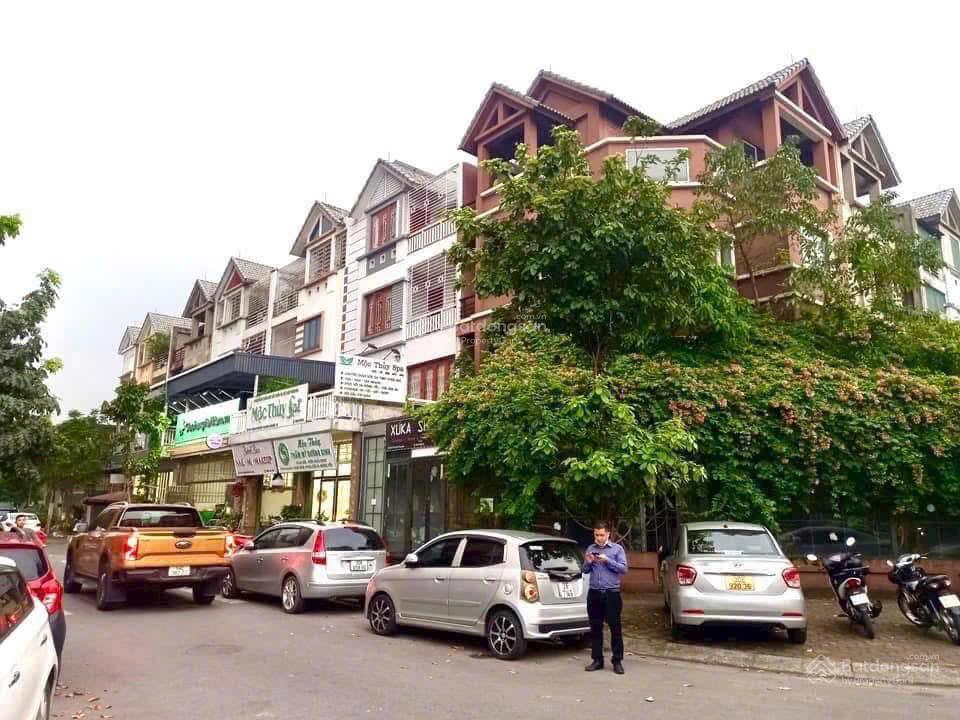 Cần bán nhà biệt thự liền kề thạch bàn long biên.