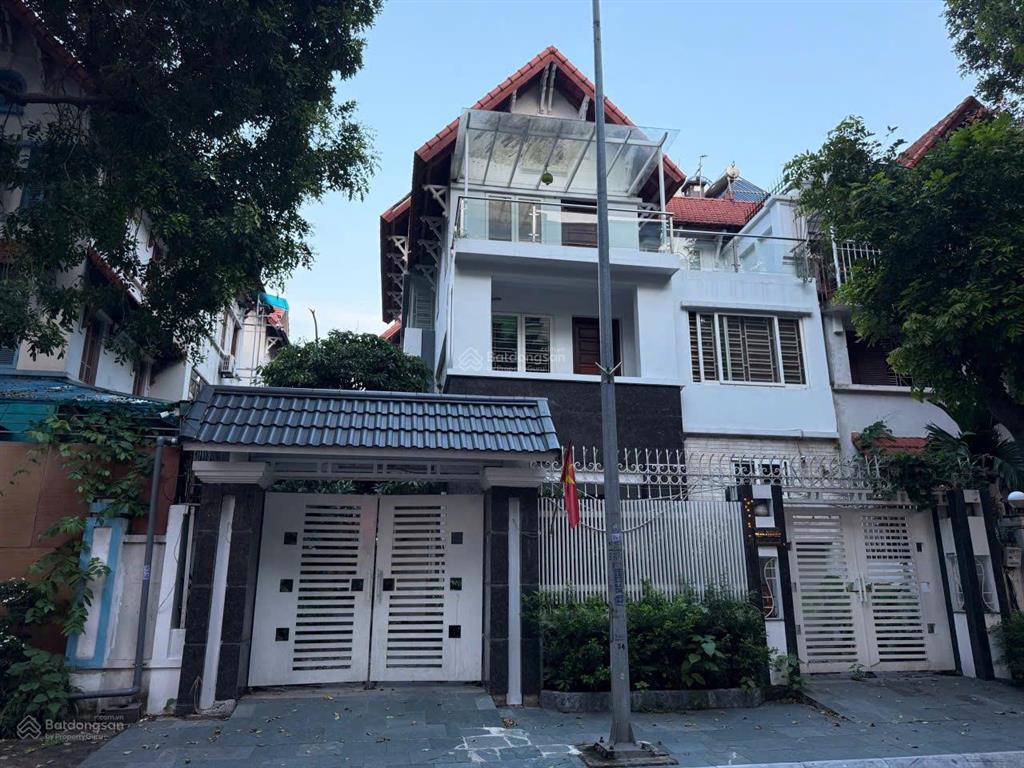 Cần bán biệt thự liền kề việt hưng long biên hà nội.