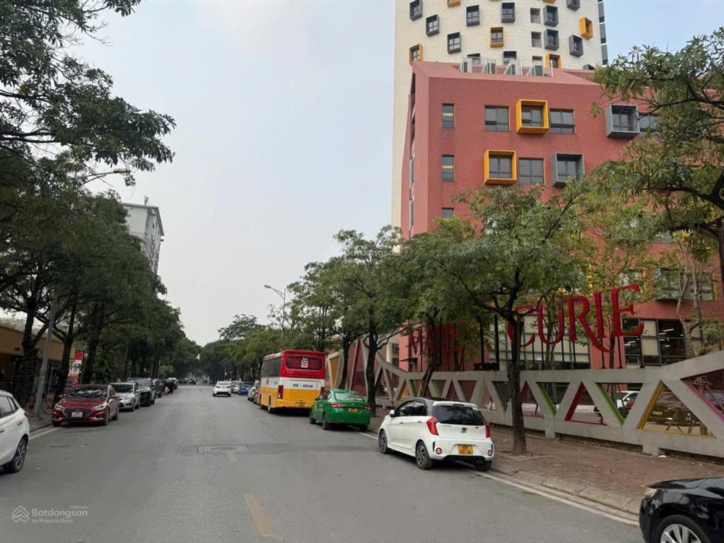 Cần bán biệt thự việt hưng long biên hà nội.