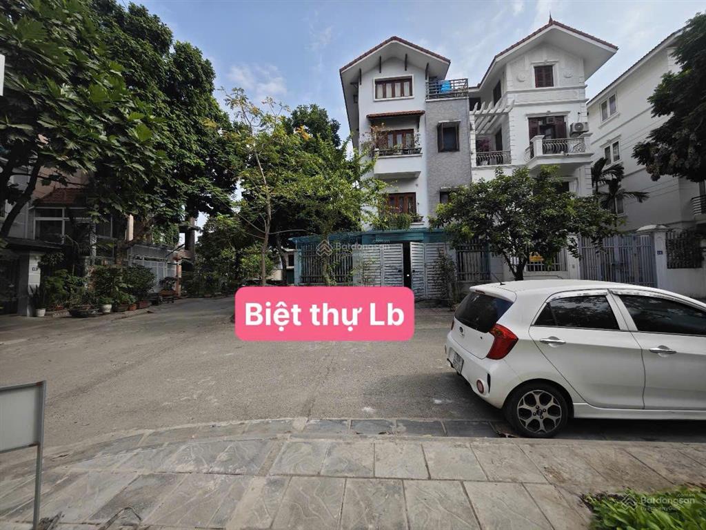 Cần bán biệt thự sài đồng long biên hà nội