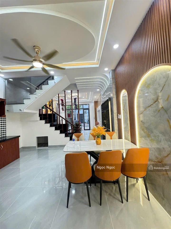 Bán nhà sổ riêng 3 tầng đường 12m tại thạnh xuân 48 quận 12