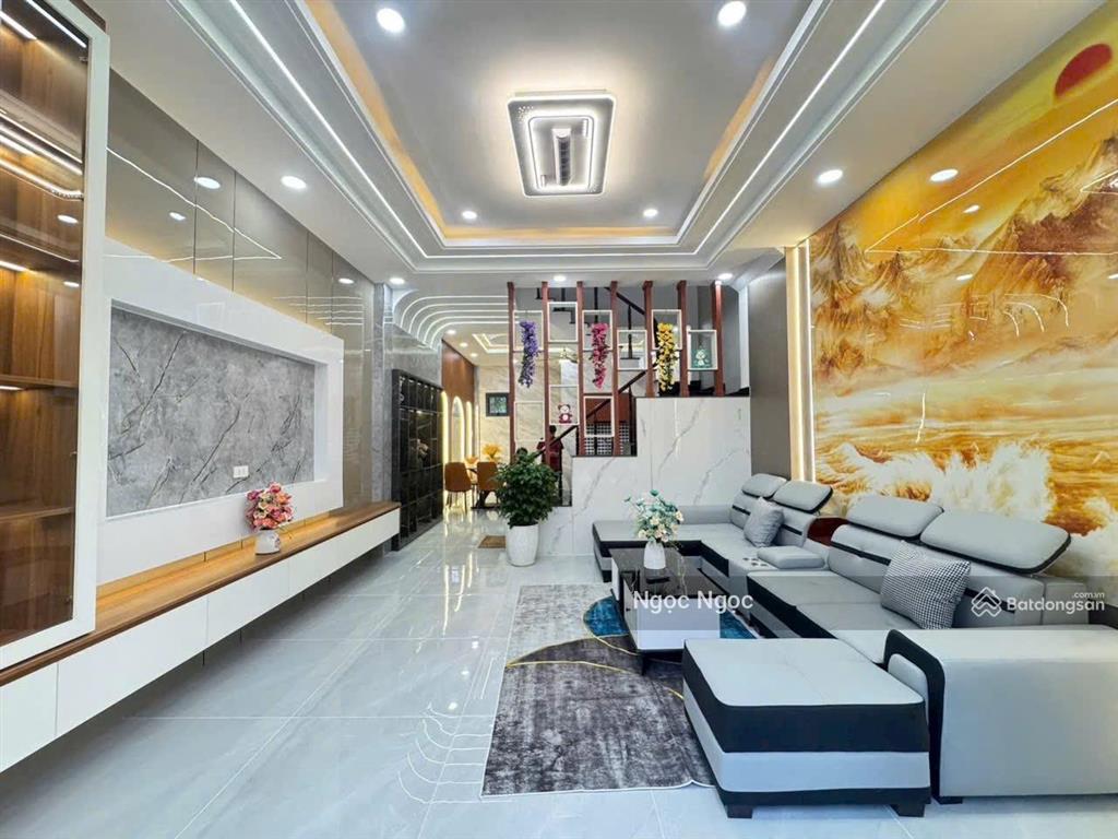 Bán nhà sổ riêng 3 tầng đường 12m tại thạnh xuân 48 quận 12