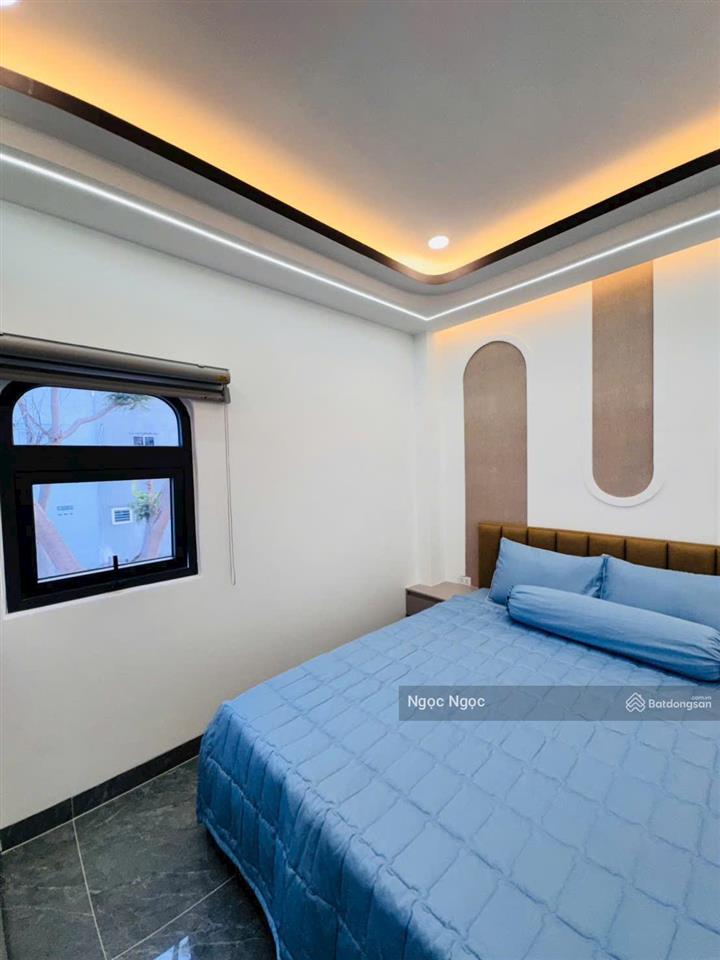 Bán nhà hxh ngay ngã tư ga quận 12 xây mới