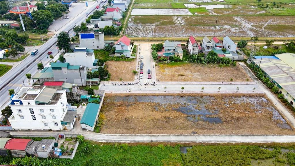 Bán đất nền tại quốc lộ 1a, giá thỏa thuận, 320m2, tốt, hot