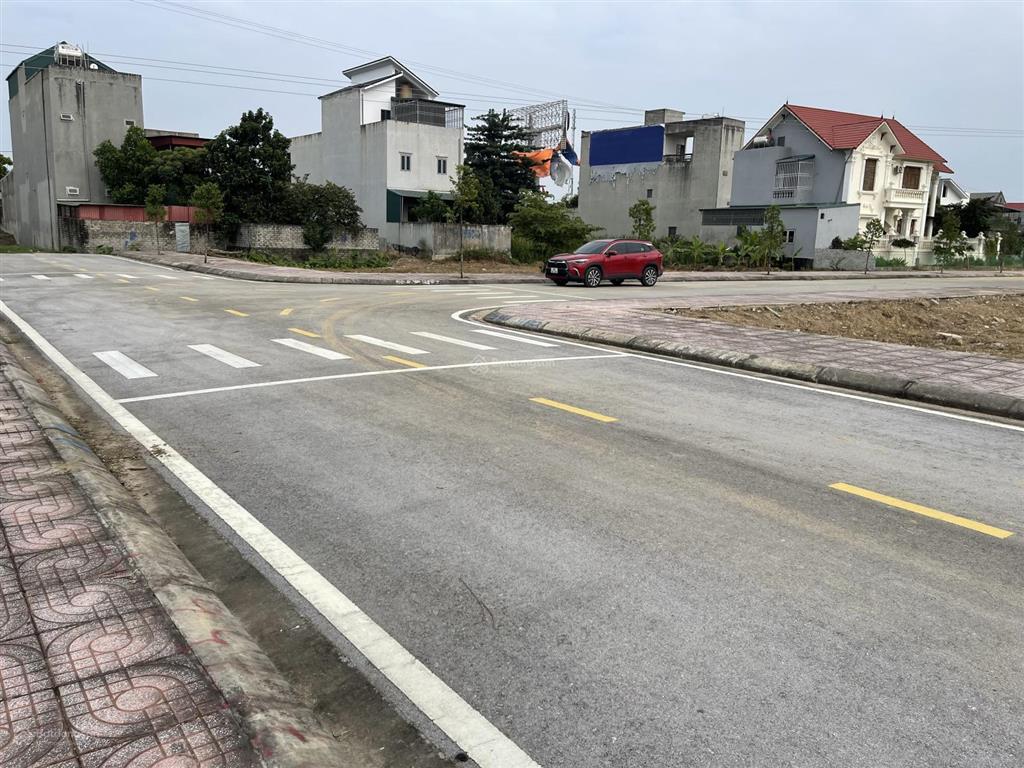 Bán đất nền tại quốc lộ 1a, giá thỏa thuận, 320m2, tốt, hot