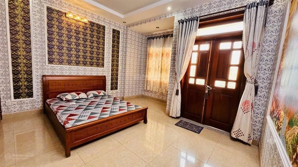 Nhà chính chủ  hẻm xe tải thông  75m2 4 tầng  sát kênh tham lương  chỉ 8t+
