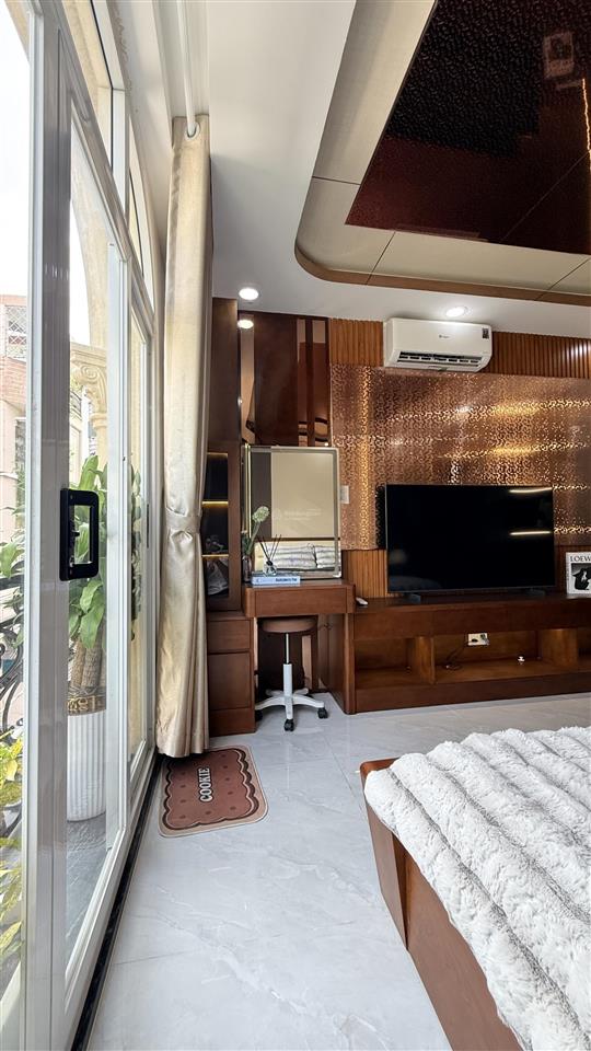 Có thang máy  ô tô thông 64m2  5 tầng p8 gò vấp  nhỉnh 9 tỷ (tl)