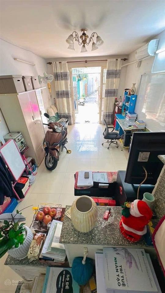 Chánh hưng  âu dương lân  2 tầng  cách mặt tiền 50m