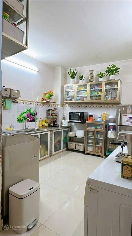 Chánh hưng  âu dương lân  2 tầng  cách mặt tiền 50m