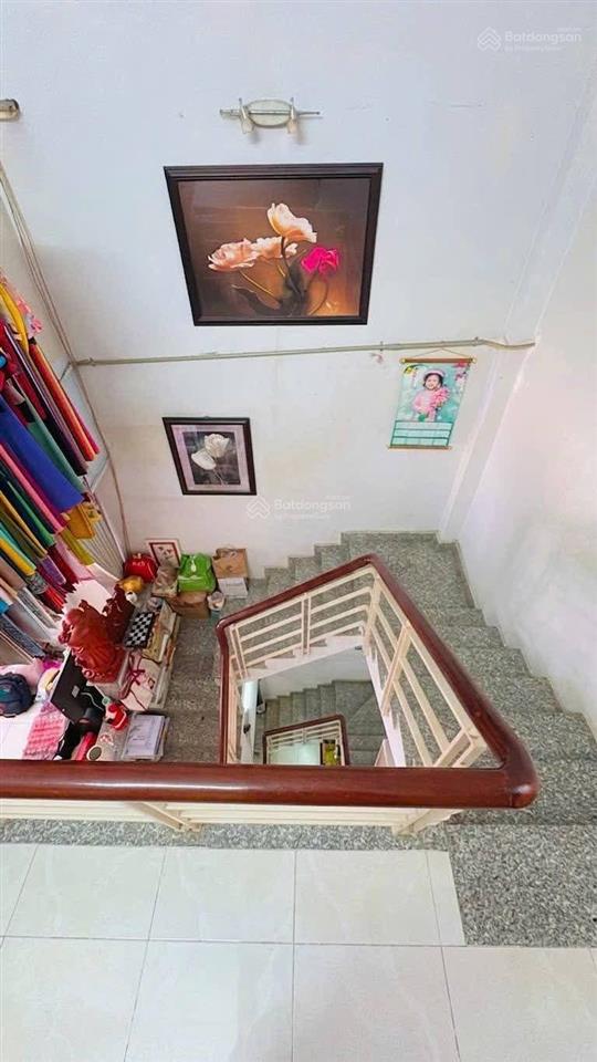 Chánh hưng  âu dương lân  2 tầng  cách mặt tiền 50m