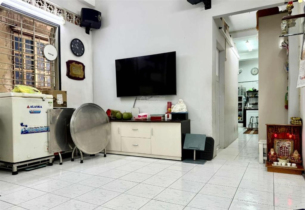 An đông  nguyễn văn đừng  2 tầng (4 * 10m) 3 pn  gần công viên  trường học