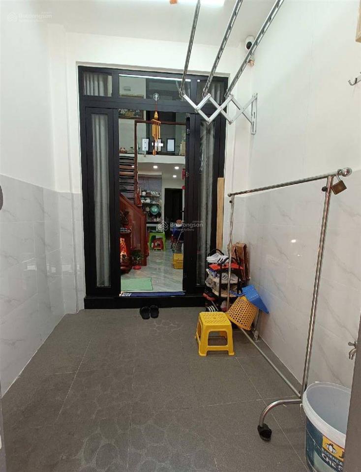 Nhà đẹp  chánh hưng  hxh 4m  giá hơn 4 tỷ.