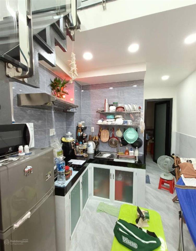 Nhà đẹp  chánh hưng  hxh 4m  giá hơn 4 tỷ.