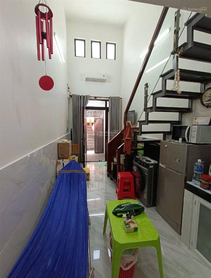 Nhà đẹp  chánh hưng  hxh 4m  giá hơn 4 tỷ.
