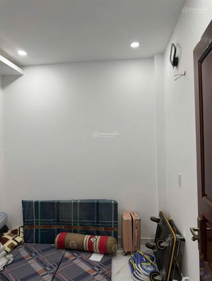 Âu dương lân  phạm thế hiển  4 tầng  gần parc mall quận 8