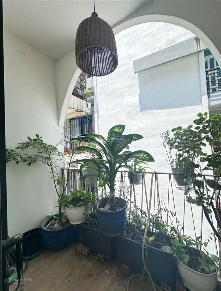 Quận 8  nguyễn thị tần  dạ nam  5 tầng btct  khu dân cư hiện hửu .