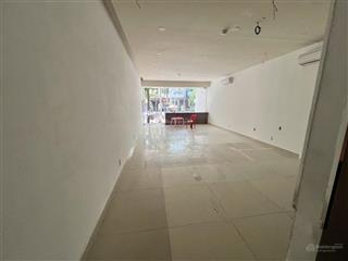 Cho thuê rẻ nhà mặt tiền p. tân hưng nhà trống sàn có thang máy, giá 70tr,  0931 353 ***