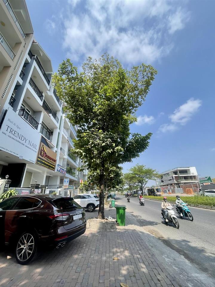 Cho thuê nhà phố mt himlam dt 5x20m rẻ + có tm + tk trống sàn giá 60tr/th  0931 353 ***