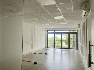 Cho thuê nhà phố mt himlam dt 5x20m rẻ + có tm + tk trống sàn giá 60tr/th  0931 353 ***