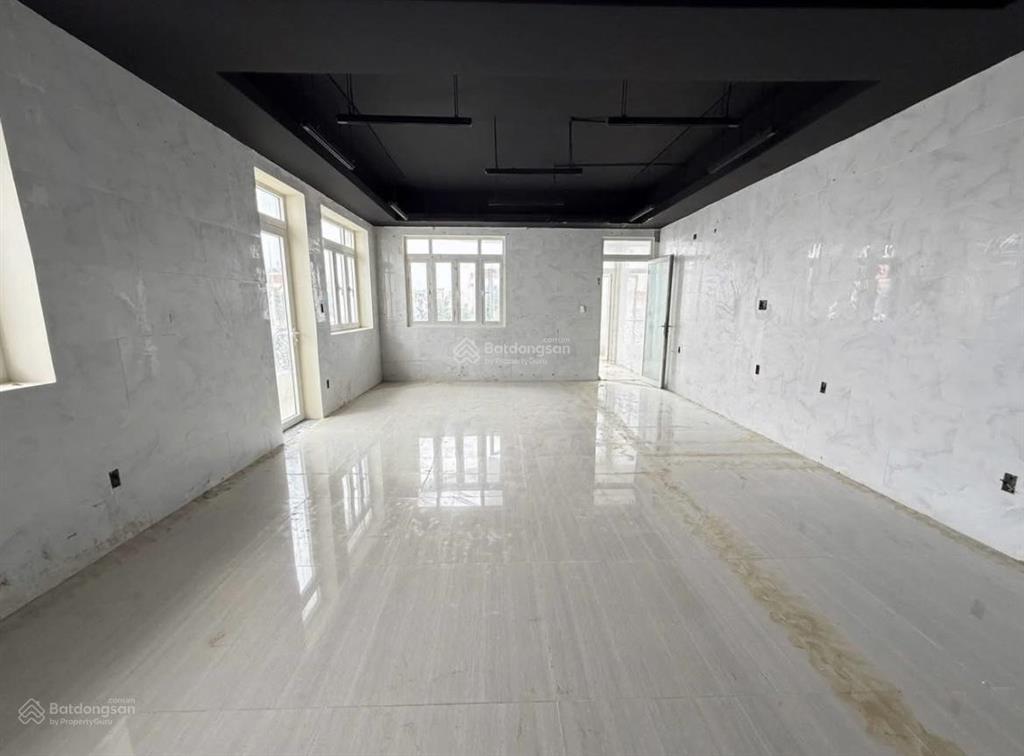 Giảm mạnh còn tl 50 tỷ căn góc 137,5m² (6,75x20m²) có tm đường 14m himlam  093135298