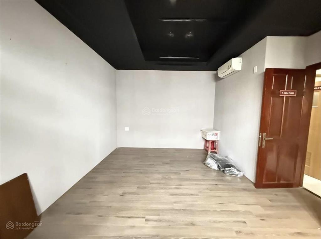 Giảm mạnh còn tl 50 tỷ căn góc 137,5m² (6,75x20m²) có tm đường 14m himlam  093135298