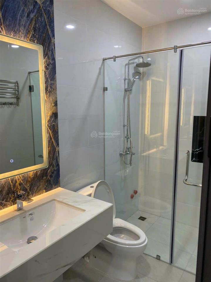 Cho thuê nhà him lam cao cấp 55tr/th có thang máy, tk văn phòng  0931 353 ***
