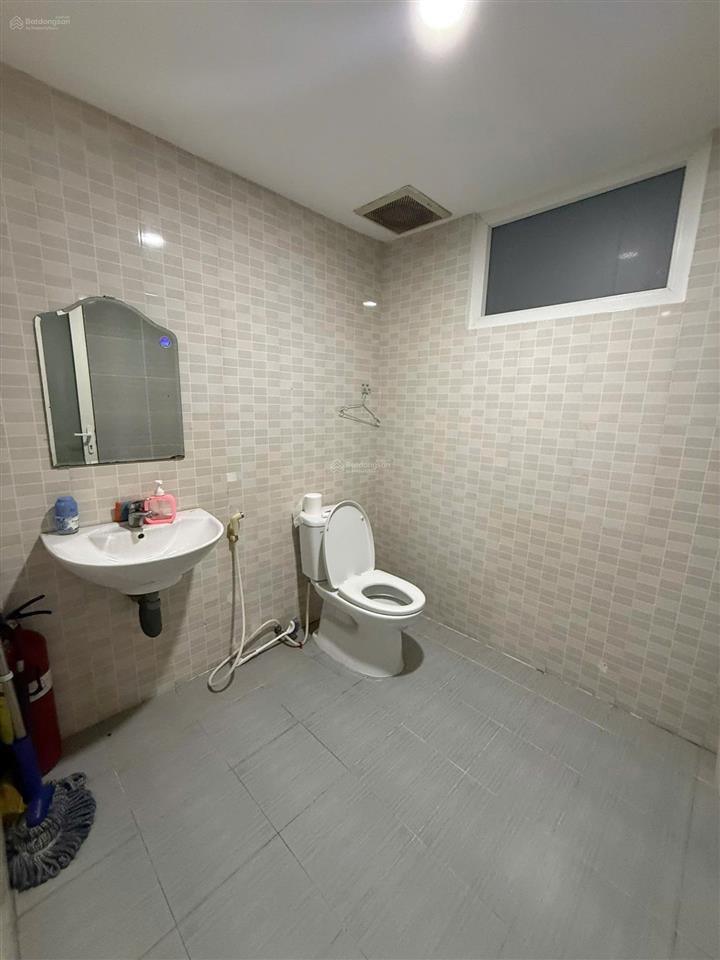 Cho thuê nhà biệt thự himlam đ.16m dt 7.5x20m2 có tm, tkvp giá 65tr  0931 353 ***