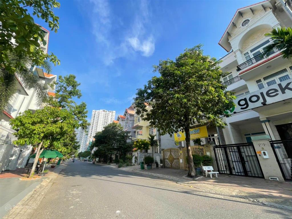 Cho thuê nhà biệt thự himlam đ.16m dt 7.5x20m2 có tm, tkvp giá 65tr  0931 353 ***