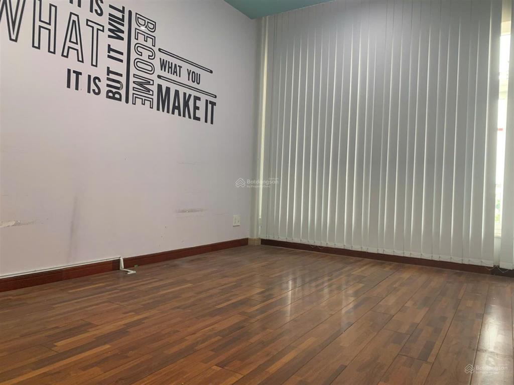 Cho thuê nhà dt 7.5x20m2 tk chuẩn văn phòng kdc himlam giá 60tr  0931 353 ***