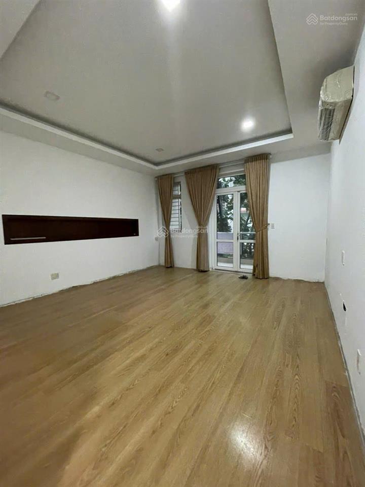Cho thuê nhà nguyên căn p. tân hưng tk văn phòng + ở (nội thất cơ bản) giá 45tr  0931 353 ***