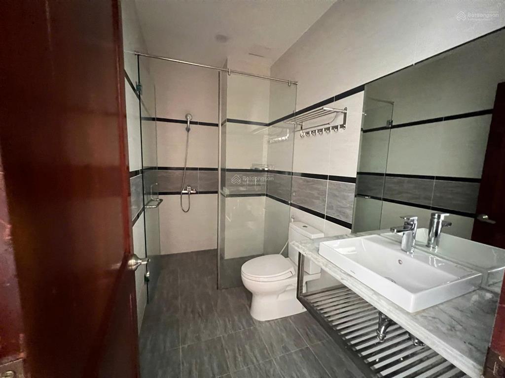 Cho thuê nhà phố himlam cao cấp, full nội thất ở, có thang máy [5pn+5wc] giá 65tr  0931 353 ***