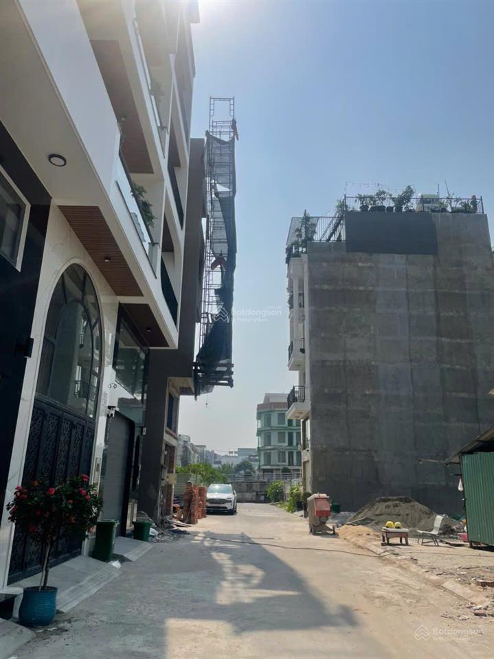 Cho thuê nhà mới xây nguyên căn p. tân hưng tkvp, 6 phòng lv  wc riêng giá 36tr  0931 353 ***