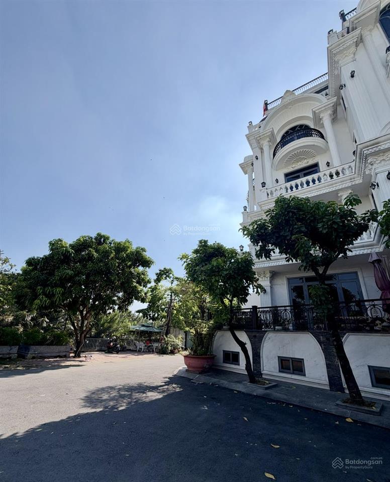 Cần bán nhanh nhà 5 tầng cao cấp kdc kim sơn dt 9.9x13.5m2 có tm, full nt gb 28 tỷ  0931 353 ***