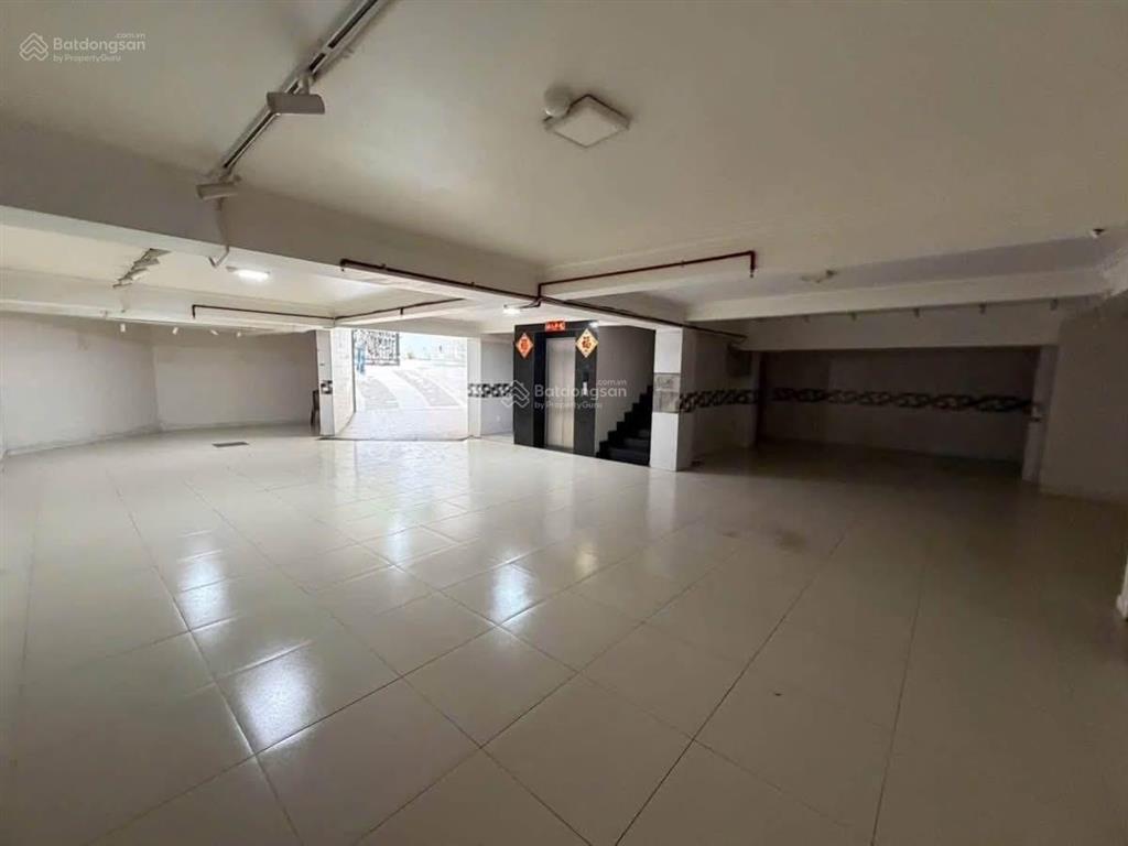 Cho thuê nhà himlam dt 379m2 tkvp, có pccc, tm cho kinh doanh đa ngành  0931 353 ***