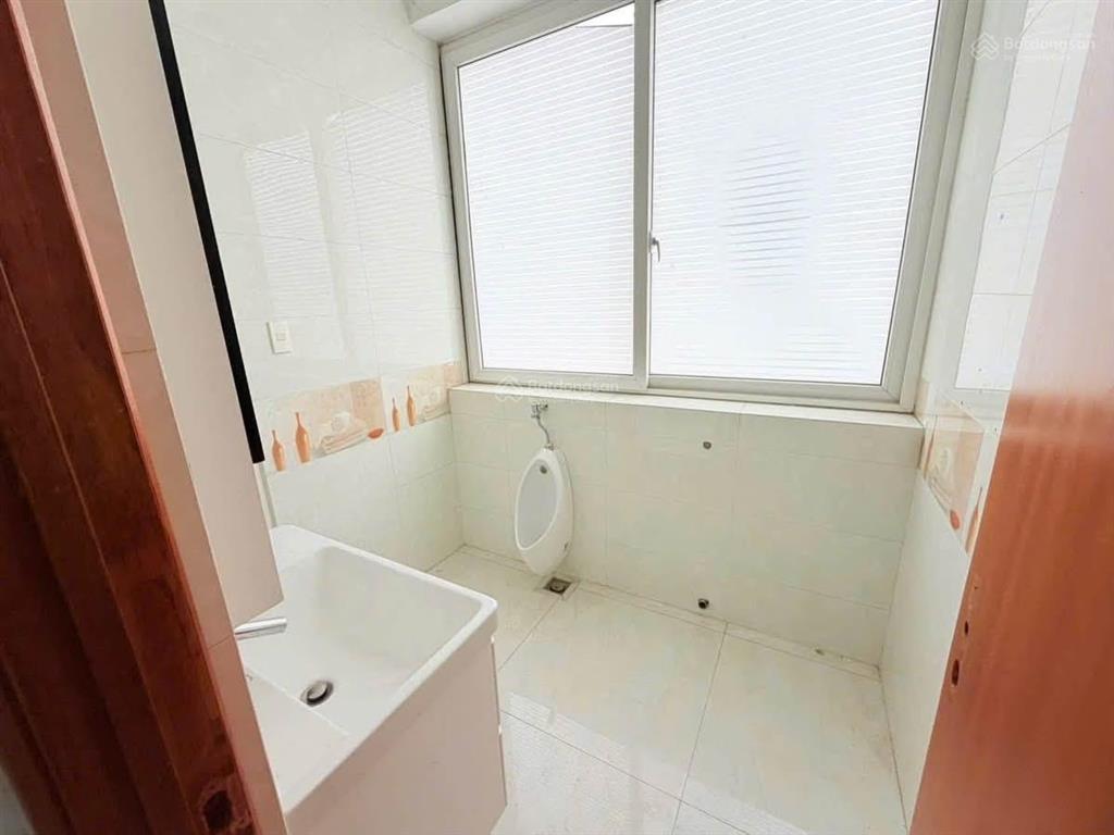 Cho thuê nhà himlam dt 379m2 tkvp, có pccc, tm cho kinh doanh đa ngành  0931 353 ***