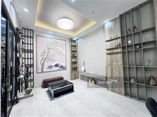 Gấp hiếm bán nhà[giảm]nguyễn văn cừ 56 m2giá 11 tỷoto tránh5 tầng căn gócsổ đỏ trao taychủ mót