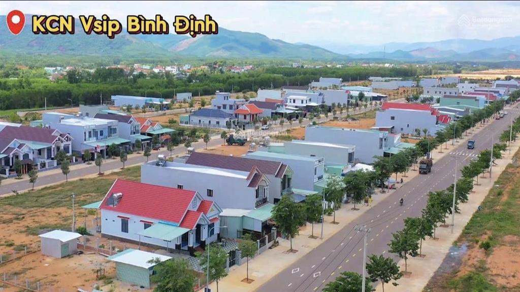 Chính chủkẹt tiềnbán gấplô đất 200m2 giá rẻvsip